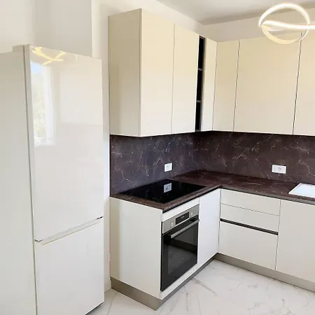 Apartamento Il Sentiero - Spazio, Relax E Comfort A Bardolino