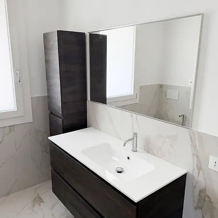 Apartamento Il Sentiero - Spazio, Relax E Comfort A Bardolino